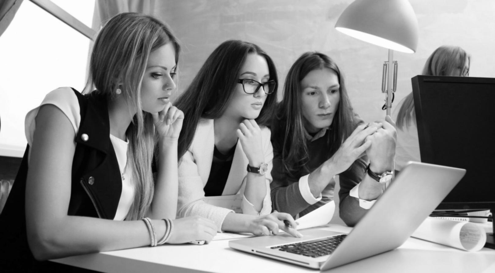 Financial planning calendar workspace showing budget tracking methods